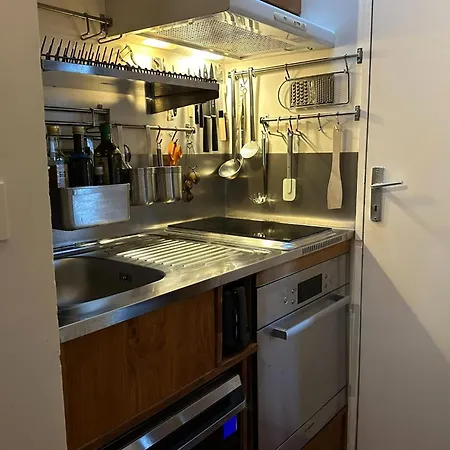 Listelli - Welkeys Apartament Paryż